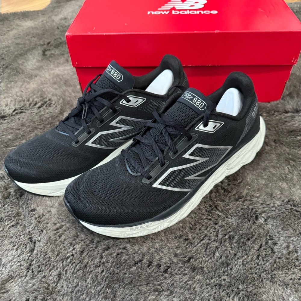 New Balance Men's Black Fresh foam x 880v14